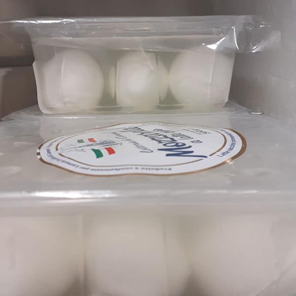 boccondini-mozzarella-bufala-negozio-vendita-latticini-milano