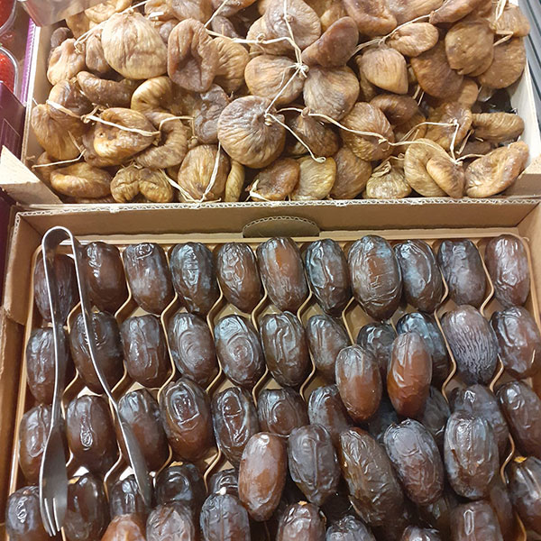 datteri-fichi-pistacchi-arachini-noci-nocciole-vendita-milano