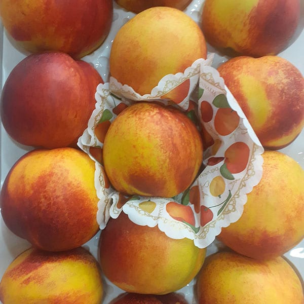 pesche-noci-fruttivendolo-novara pesche-noci-fruttivendolo-novara